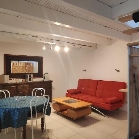 Maison 4 Personnes Caillac Zewnętrze zdjęcie