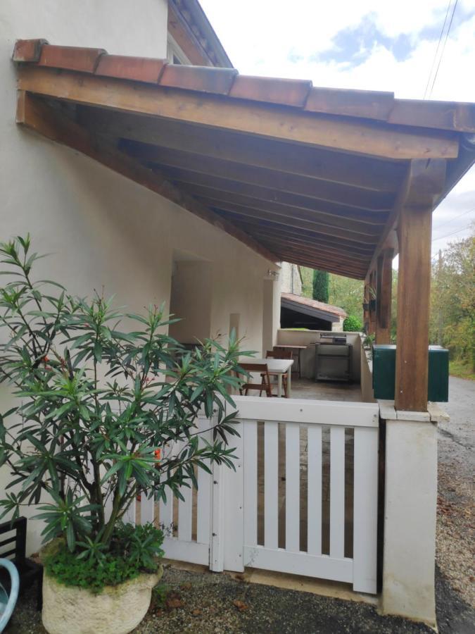 Maison 4 Personnes Caillac Zewnętrze zdjęcie