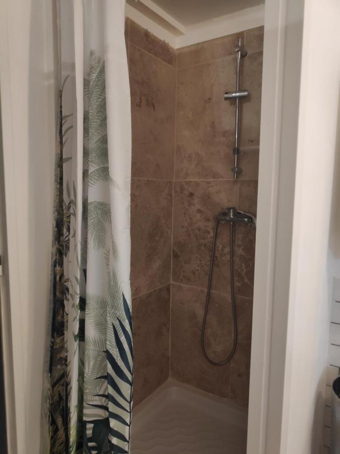Maison 4 Personnes Caillac Zewnętrze zdjęcie
