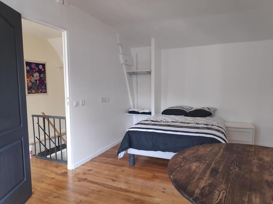 Maison 4 Personnes Caillac Zewnętrze zdjęcie